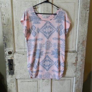 Free Kisses Aztec Ruch Sides Top Size 2X (N-1)